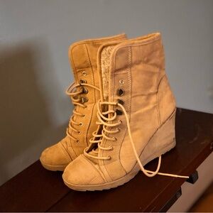 Women's Tan Wedge Boots
